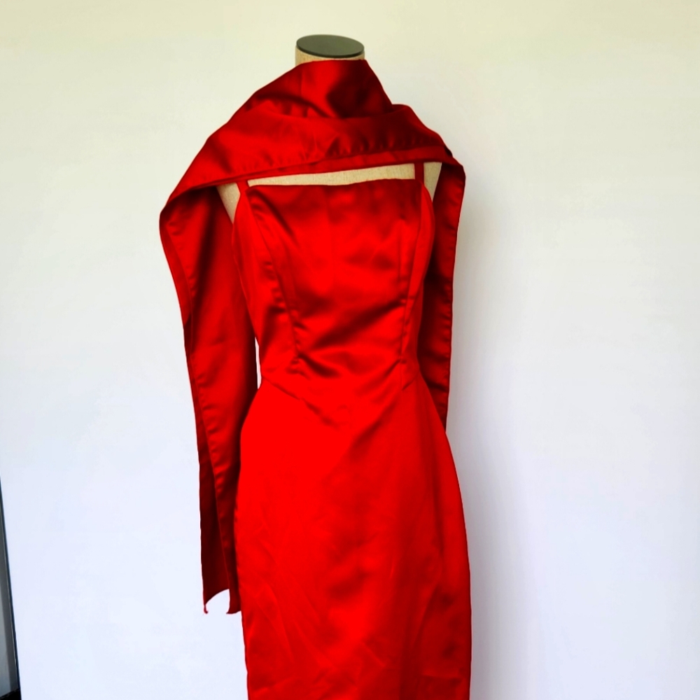 Dave & Johnny- 2 Piece Formal Red Evening Gown With Sash Size 9-10